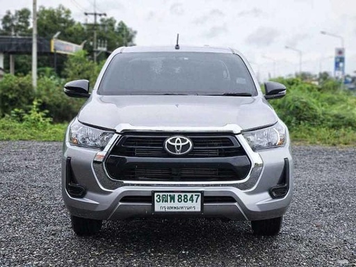 2022 TOYOTA Hilux, 