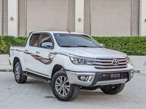 2019 TOYOTA Hilux