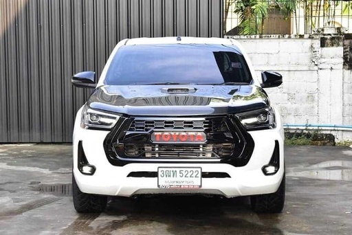 2021 TOYOTA Hilux