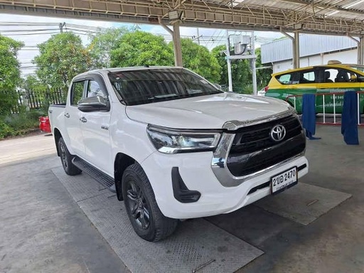 2022 TOYOTA Hilux