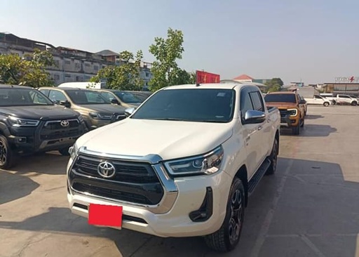 2021 TOYOTA Hilux, 