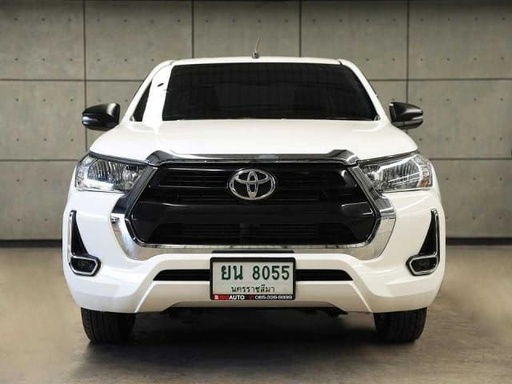 2022 TOYOTA Hilux, 