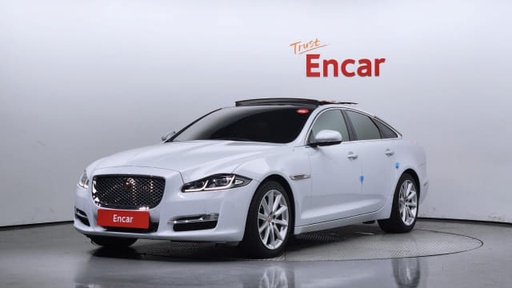 2017 JAGUAR XJ Series