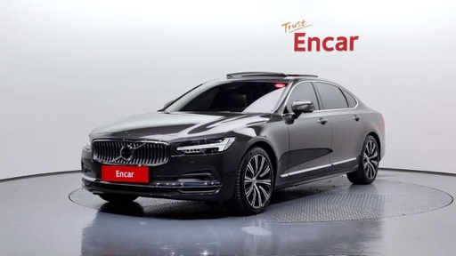 2023 VOLVO S90