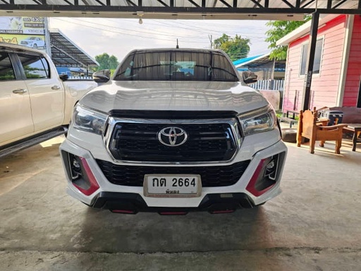 2018 TOYOTA Hilux