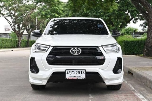 2022 TOYOTA Hilux