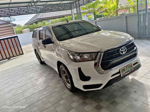 2022 TOYOTA Hilux