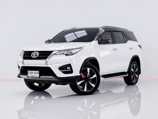 2019 TOYOTA Fortuner