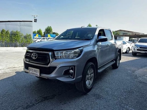 2019 TOYOTA Hilux