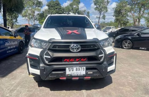 2021 TOYOTA Hilux