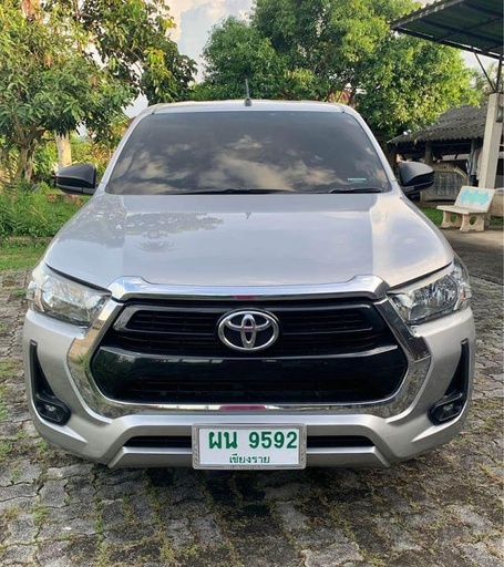 2020 TOYOTA Hilux