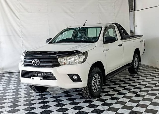 2018 TOYOTA Hilux