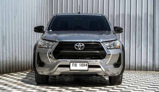 2023 TOYOTA Hilux