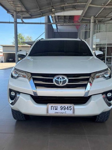 2019 TOYOTA Fortuner