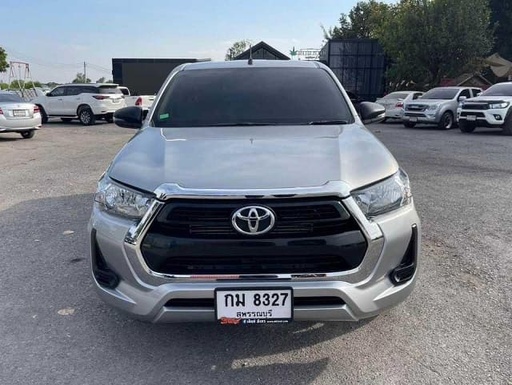 2023 TOYOTA Hilux