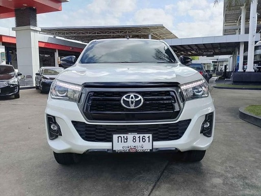 2019 TOYOTA Hilux