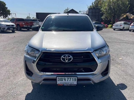 2020 TOYOTA Hilux