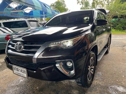 2019 TOYOTA Fortuner