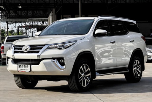 2019 TOYOTA Fortuner