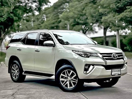 2019 TOYOTA Fortuner