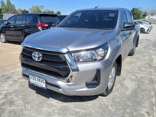 2022 TOYOTA Hilux