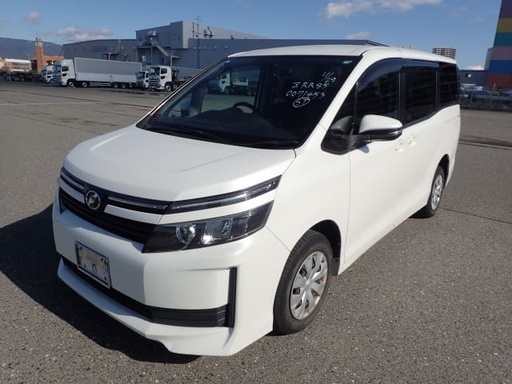 2017 TOYOTA Voxy