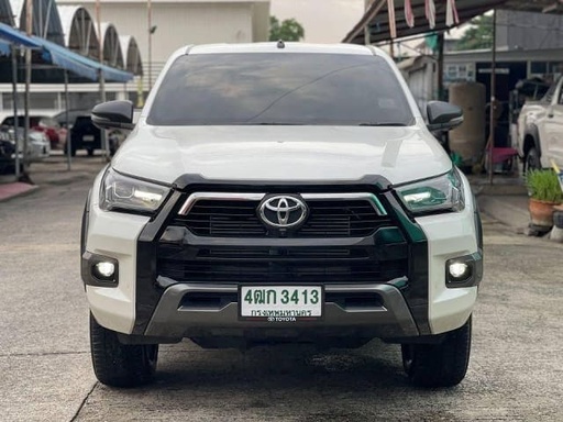 2022 TOYOTA Hilux