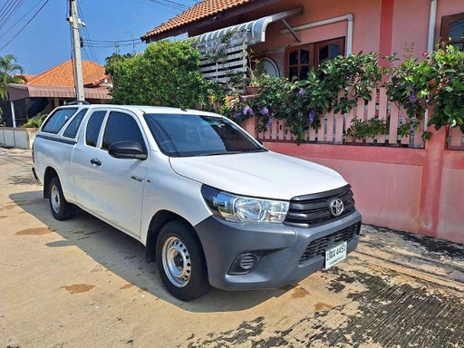 2019 TOYOTA Hilux