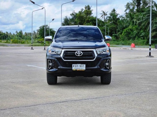 2019 TOYOTA Hilux