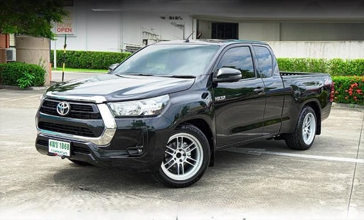 2021 TOYOTA Hilux