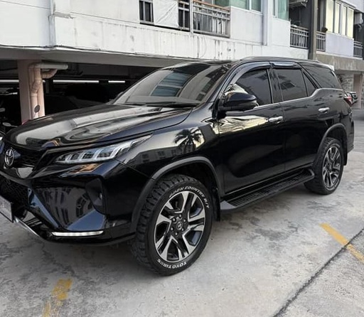 2022 TOYOTA Fortuner