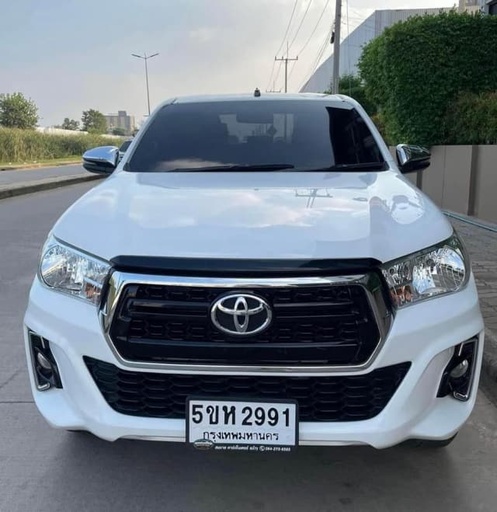 2019 TOYOTA Hilux