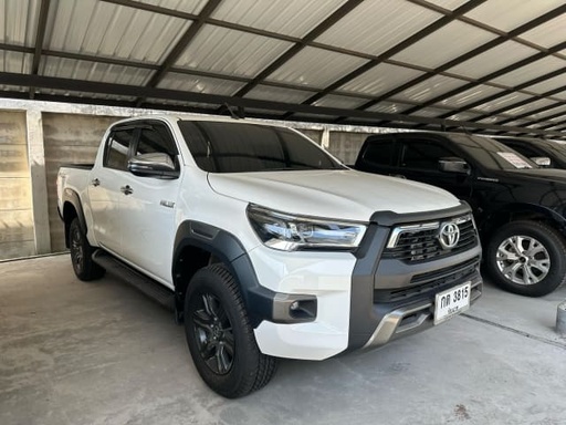 2023 TOYOTA Hilux