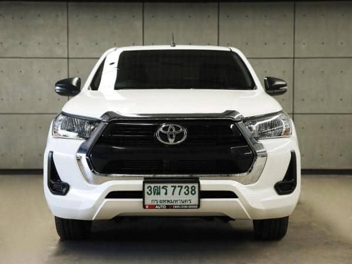 2023 TOYOTA Hilux