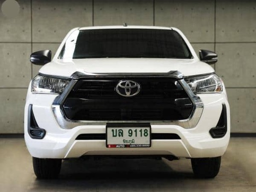 2024 TOYOTA Hilux