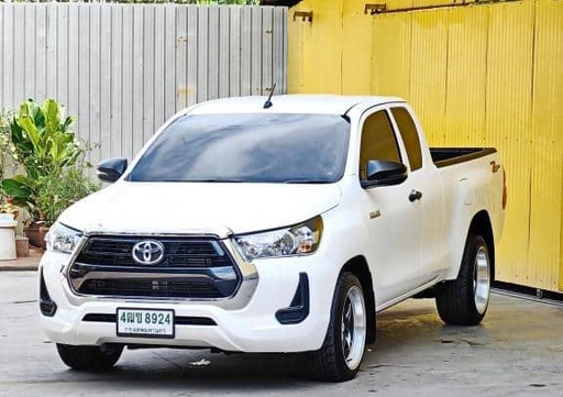 2022 TOYOTA Hilux