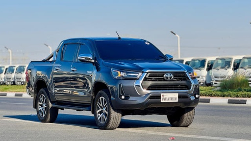 2020 TOYOTA Hilux