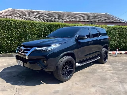 2018 TOYOTA Fortuner