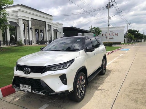 2021 TOYOTA Fortuner