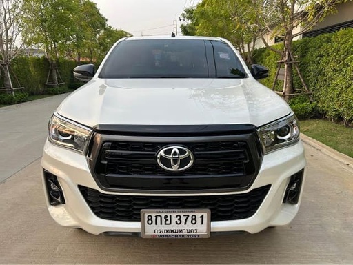 2019 TOYOTA Hilux