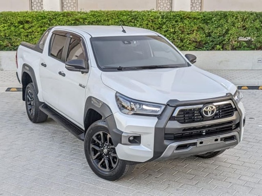 2023 TOYOTA Hilux, 