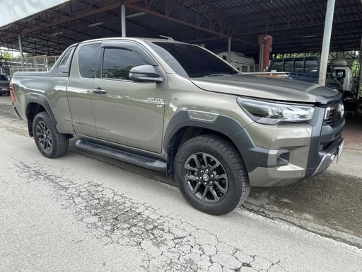 2021 TOYOTA Hilux