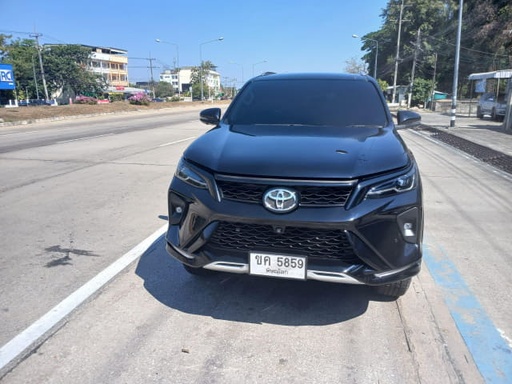 2022 TOYOTA Fortuner