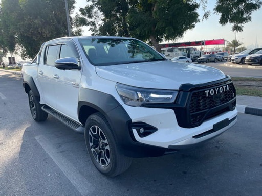 2022 TOYOTA Hilux
