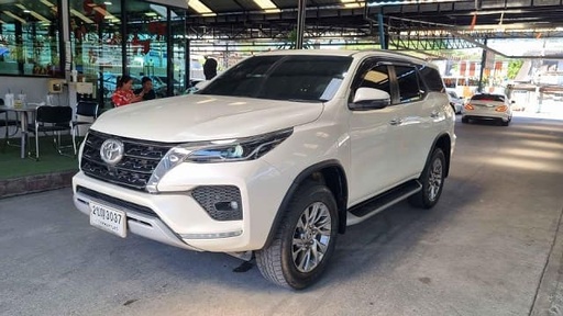 2021 TOYOTA Fortuner