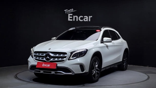 2018 MERCEDES-BENZ GLA-Class