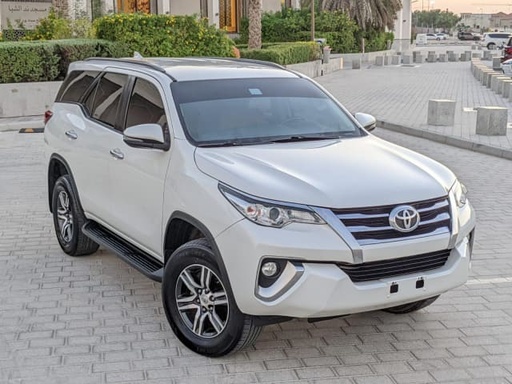 2018 TOYOTA Fortuner