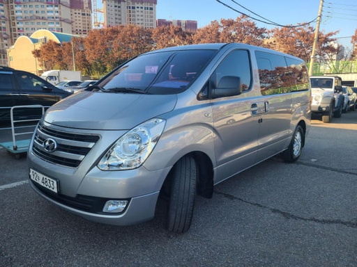 2018 HYUNDAI Grand Starex