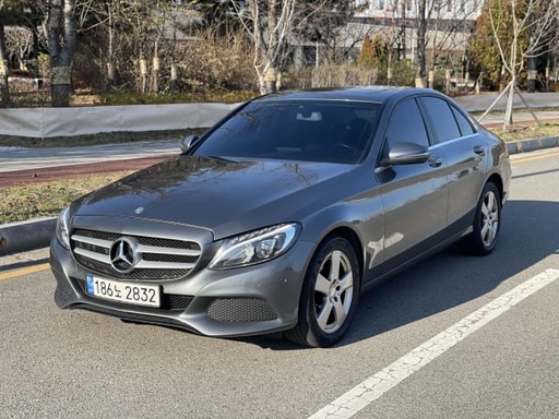 2017 MERCEDES-BENZ C-Class