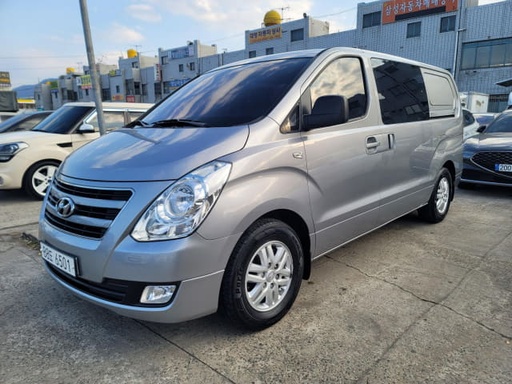 2018 HYUNDAI Grand Starex
